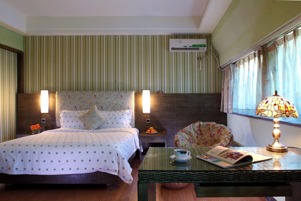 Forest City Resort Hotel Haikou  Rum bild