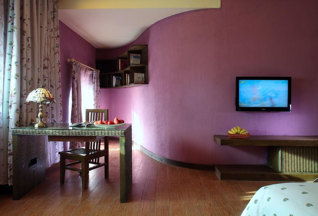 Forest City Resort Hotel Haikou  Rum bild