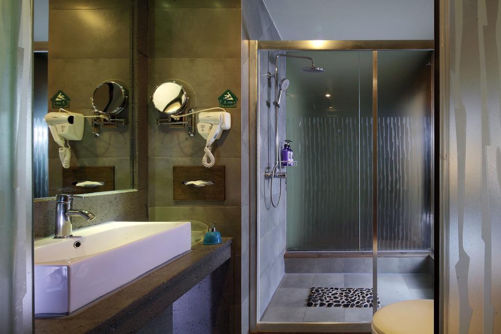 Forest City Resort Hotel Haikou  Rum bild