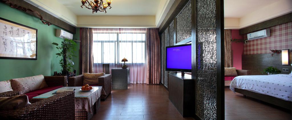 Forest City Resort Hotel Haikou  Rum bild