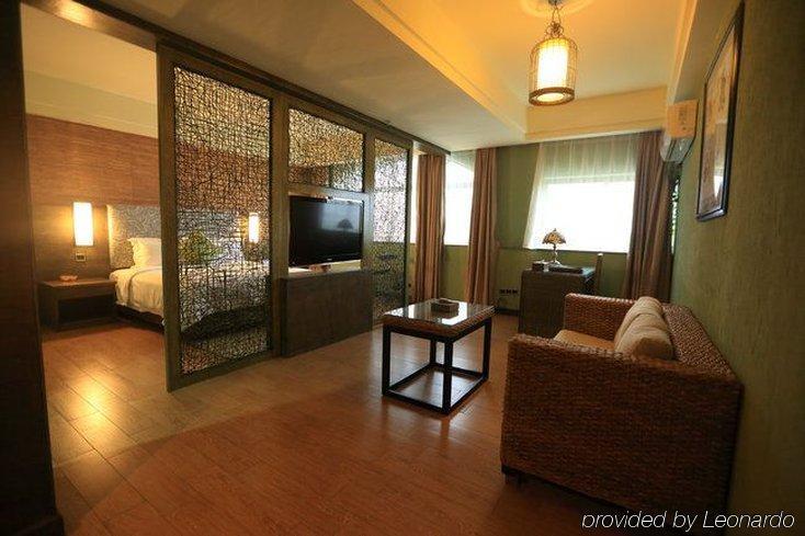 Forest City Resort Hotel Haikou  Exteriör bild