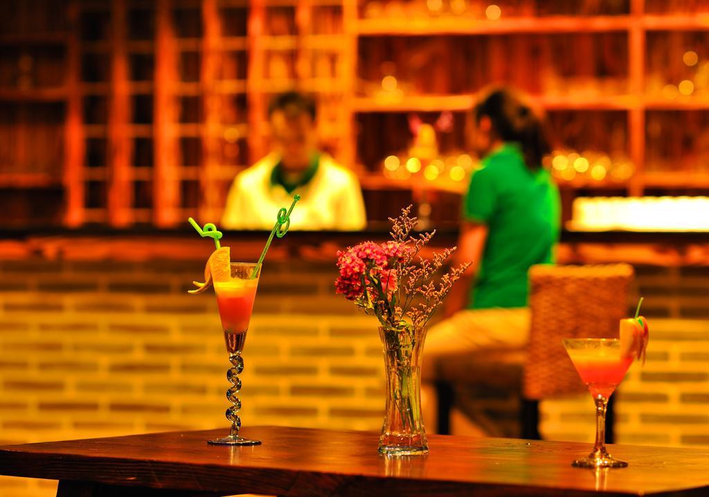 Forest City Resort Hotel Haikou  Exteriör bild